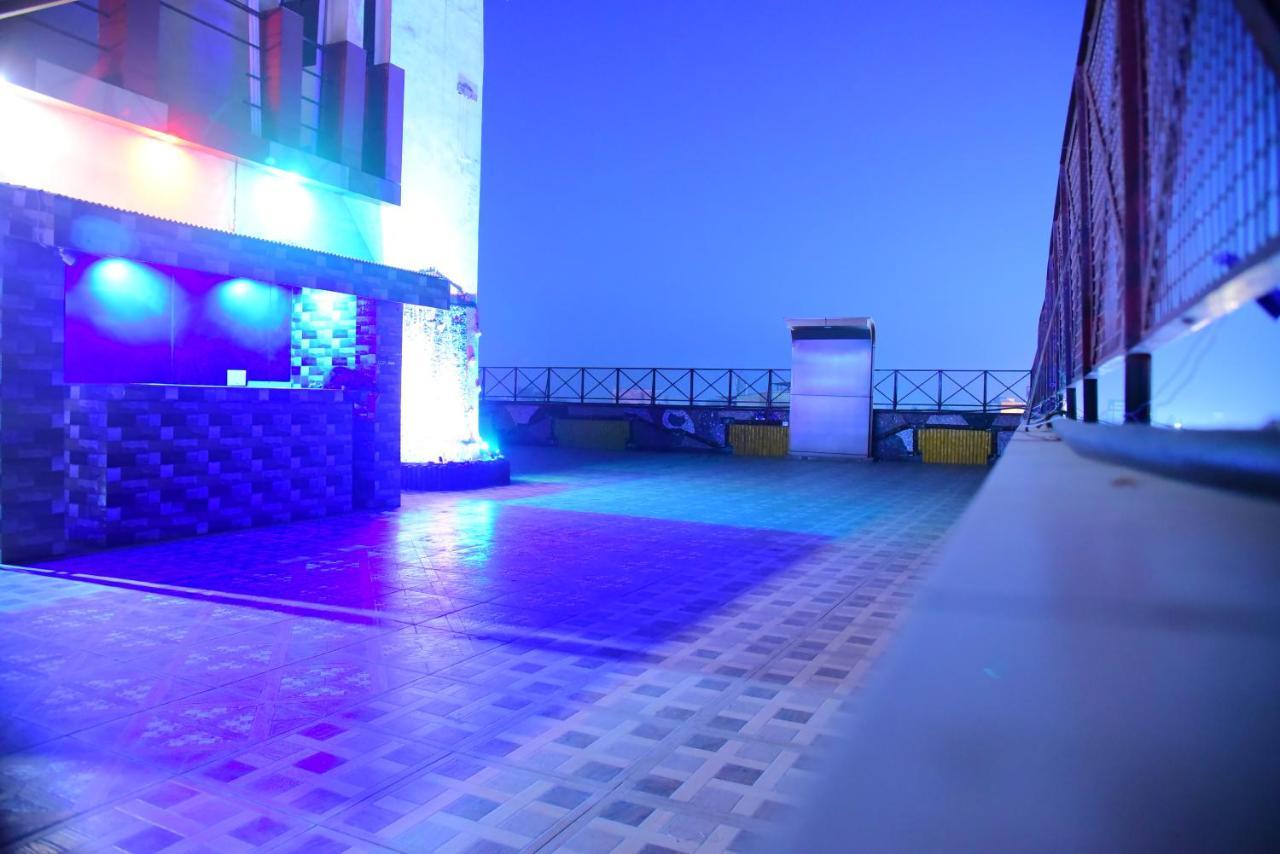 The Park Presidency Hotel 巴雷利 外观 照片